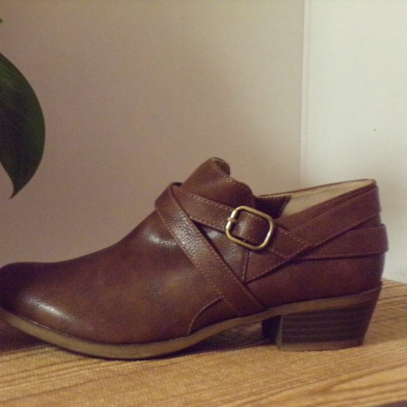 WITH MEMORY FOAM - Picture 5 of 9